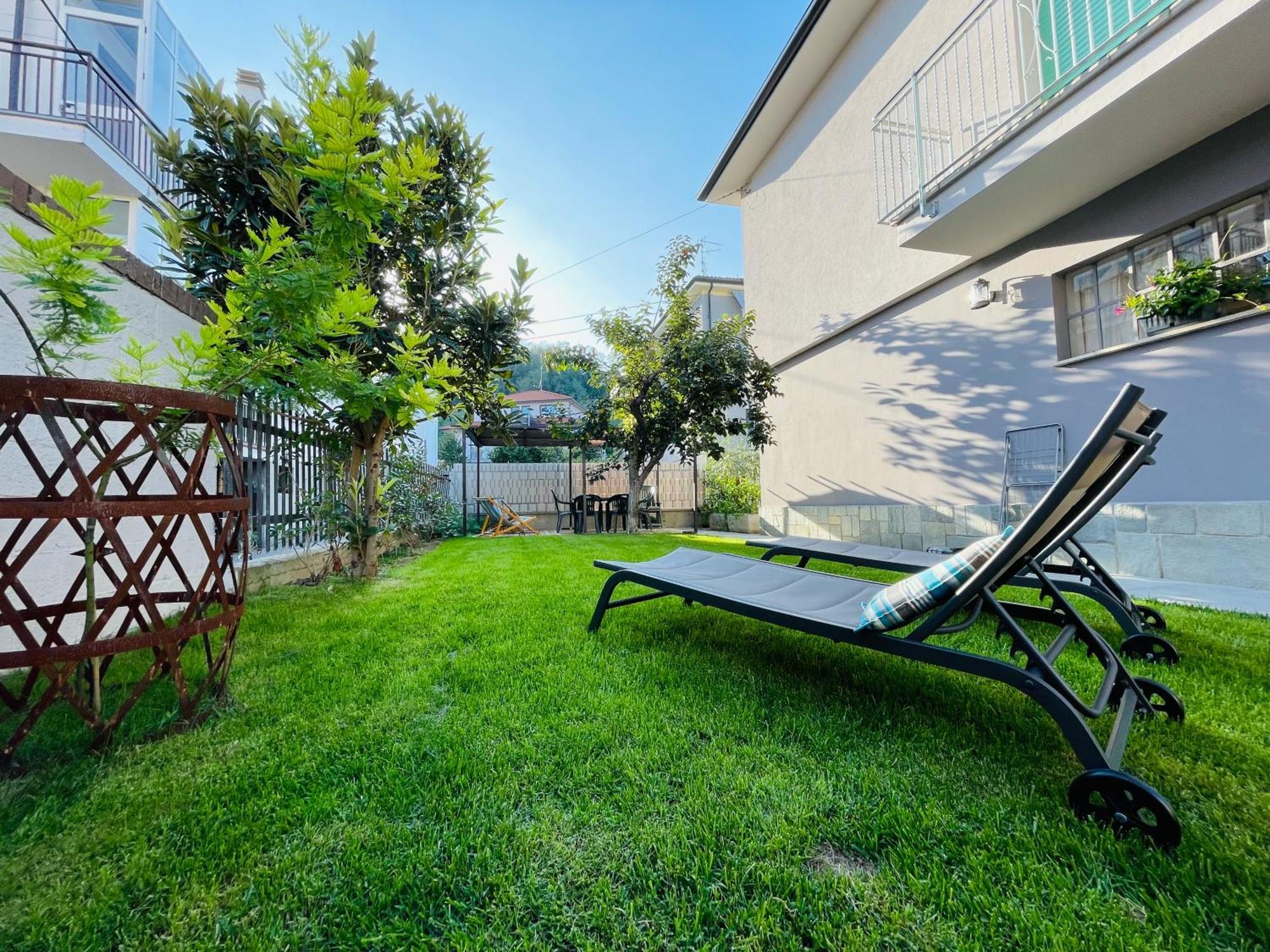 Casa Piero, Relax E Piscina Privata Tra Le Colline Delle Langhe Villa Alba  Exteriör bild