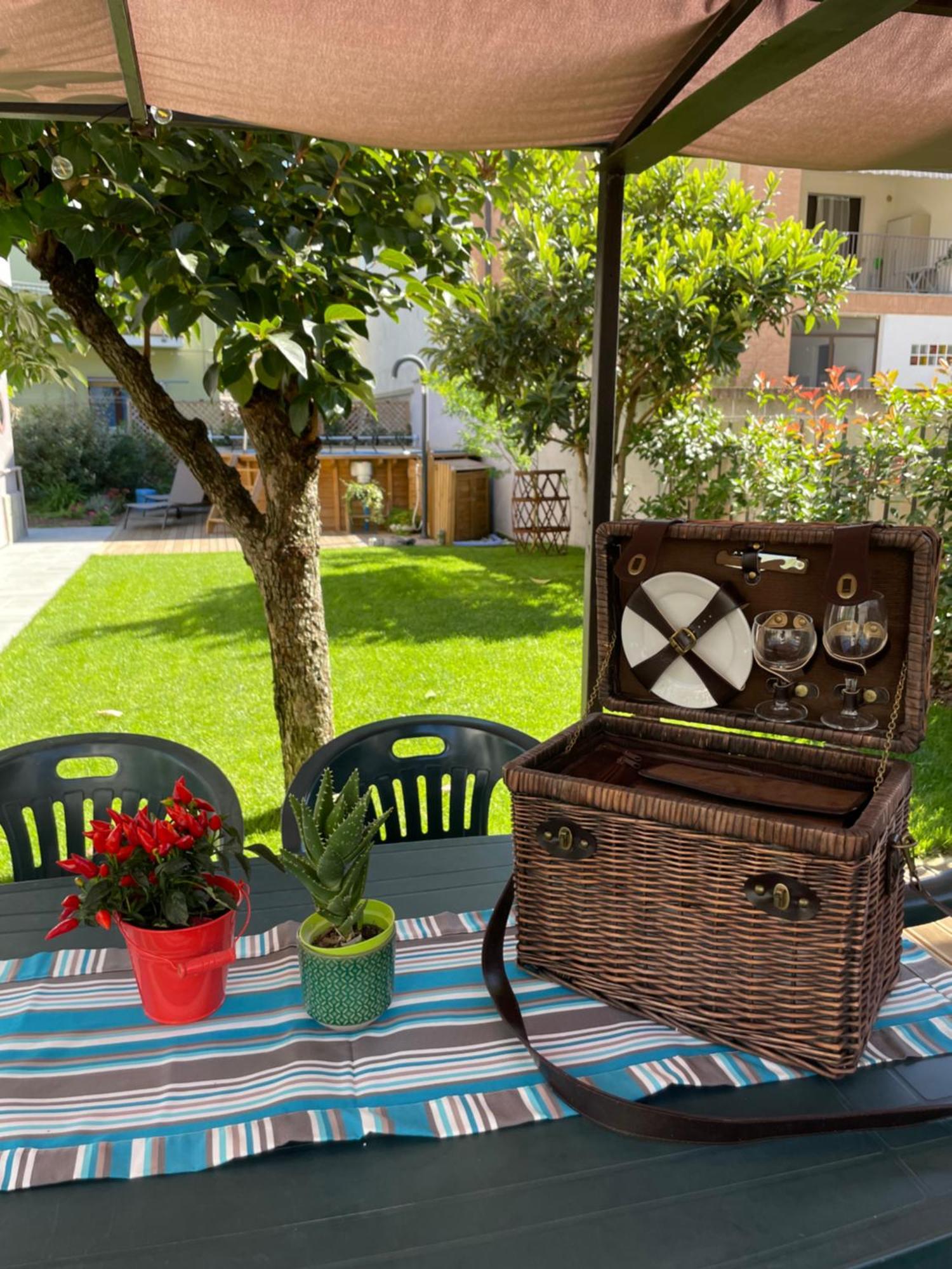 Casa Piero, Relax E Piscina Privata Tra Le Colline Delle Langhe Villa Alba  Exteriör bild